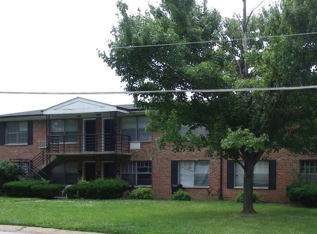 Karmel Apartments in Overland, MO - Building Photo - Building Photo