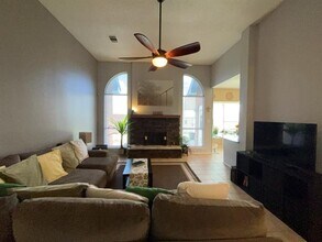 2818 Pecan Meadow Dr in Garland, TX - Building Photo - Building Photo