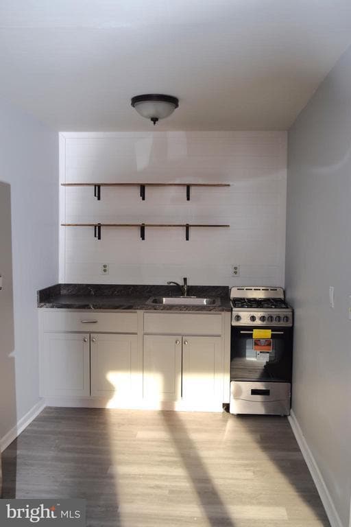 property at 901 Laurel St