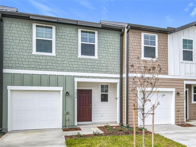 3270 Vesara Dr in Davenport, FL - Building Photo - Building Photo
