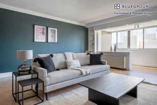 6 Whittier Pl in Boston, MA - Building Photo