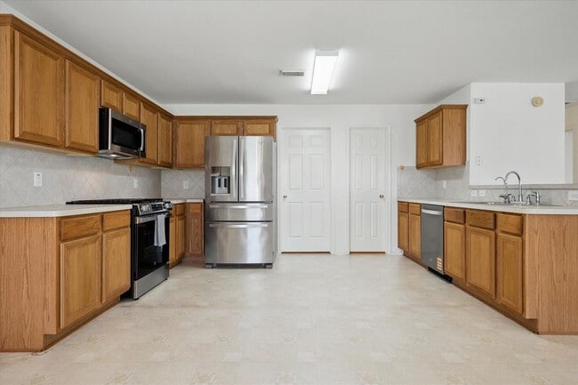 15627 Haleys Landing Ln in Houston, TX - Building Photo - Building Photo