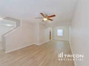 131 Quiet Grove Dr in Lexington, SC - Foto de edificio - Building Photo