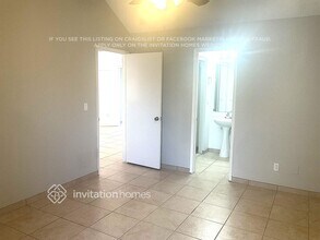 2142 W Monona Dr in Phoenix, AZ - Foto de edificio - Building Photo