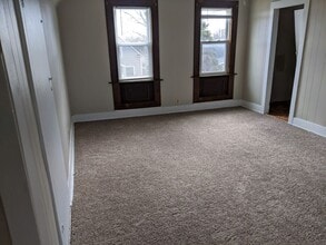 535 18th Ave in Moline, IL - Building Photo - Building Photo