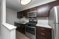 Canterbury Apartments in Philadelphia, PA - Building Photo - Building Photo