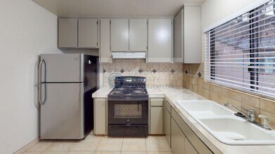 2905 Niagra St, Unit 266 in Turlock, CA - Foto de edificio - Building Photo