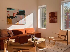 94 Pioneer St, Unit 2 in Brooklyn, NY - Building Photo