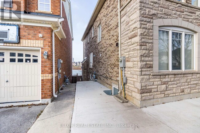 40 Personna Cir in Brampton, ON - Building Photo - Building Photo