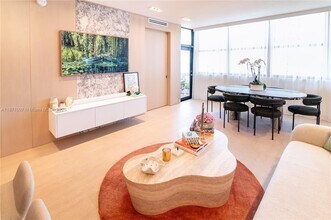 20 Island Ave in Miami Beach, FL - Building Photo - Building Photo