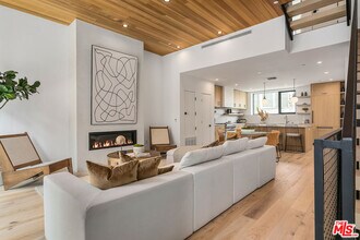 610 S Van Ness Ave in Los Angeles, CA - Building Photo - Building Photo