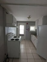 524 Victoria St in Dalhousie, NB - Building Photo