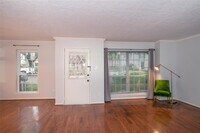 355 N Post Oak Ln photo'