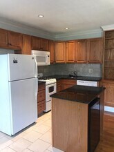 634 N Monroe St, Unit 1 in Arlington, VA - Foto de edificio - Building Photo