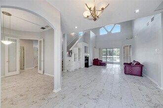 17904 Cachet Isle Dr in Tampa, FL - Building Photo - Building Photo