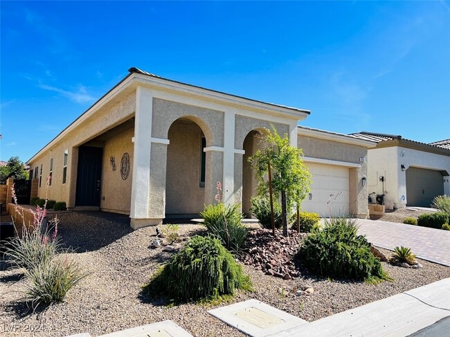 956 Kimbark Ave in Las Vegas, NV - Building Photo - Building Photo