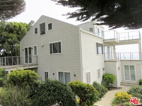 7012 Birdview Ave in Malibu, CA - Building Photo - Building Photo
