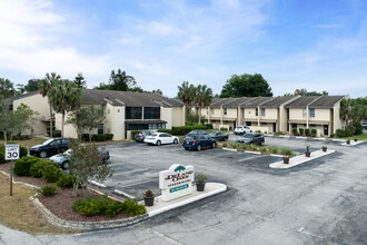 Deland Oaks Condominiums in DeLand, FL - Building Photo - Building Photo