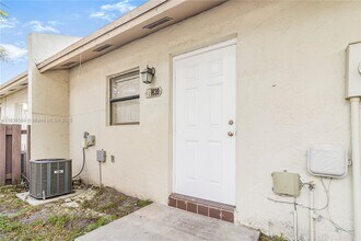 1630 Sandpiper Blvd in Homestead, FL - Building Photo - Building Photo