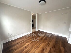 64 N Myrtle St in Vineland, NJ - Building Photo - Building Photo
