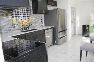 24301 E Colonial Dr in Christmas, FL - Building Photo - Building Photo