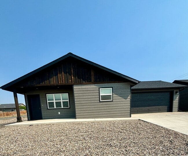 7995 Avocet Dr in Helena, MT - Building Photo - Building Photo