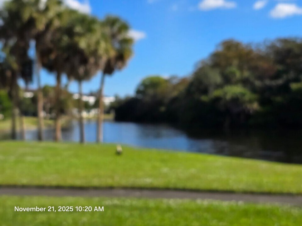 2900 NW 42nd Ave in Coconut Creek, FL - Foto de edificio