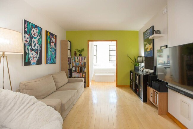 146 Forsyth St, Unit 3R in New York, NY - Building Photo - Building Photo