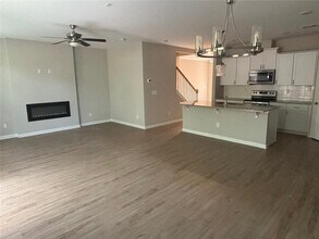 628 Collections Dr in Lawrenceville, GA - Building Photo - Building Photo