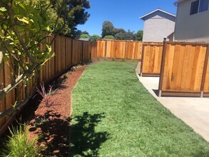 Lloyd Court Apartments in Aptos, CA - Building Photo - Building Photo