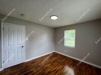 904 Sorrells Dr photo'