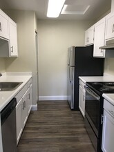 Regency Square Apartments in Fremont, CA - Building Photo - Building Photo