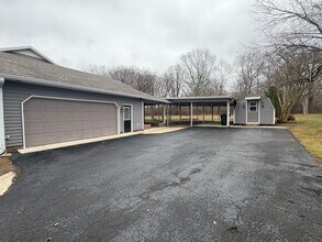 703 12 Oaks Rd in Tullahoma, TN - Building Photo - Building Photo