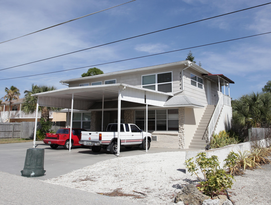 27264 J C Ln in Bonita Springs, FL - Foto de edificio