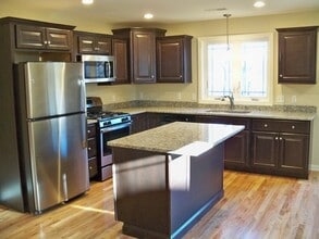 404 Main St in Wallingford, CT - Building Photo - Building Photo