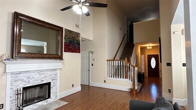 1226 Foxland Chase St in Sugar Land, TX - Building Photo - Building Photo