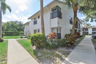 4670 NW 22nd St in Coconut Creek, FL - Foto de edificio - Building Photo