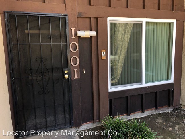 1001 Nimrod Ct in Bakersfield, CA - Building Photo - Building Photo
