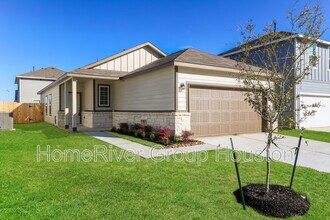 17003 Pandora Wy in Porter, TX - Foto de edificio - Building Photo