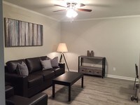 Building Photo - Midtown Commons Apartamentos in Mobile, Alabama