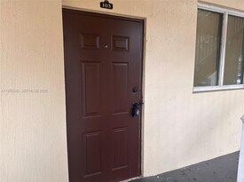 2460 SE 16th Terrace in Homestead, FL - Building Photo
