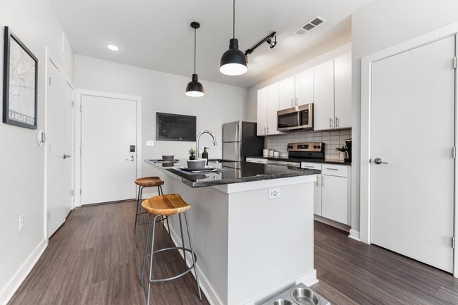 Gallerie Apartments in Kansas City, MO - Building Photo - Building Photo