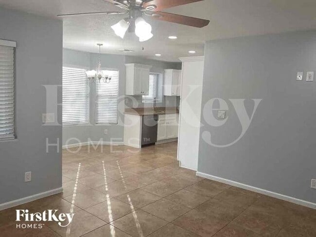 1689 E Milky Way in Gilbert, AZ - Building Photo - Building Photo