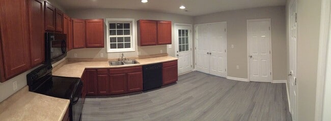 110 Aaron Pl in Lynchburg, VA - Building Photo - Building Photo