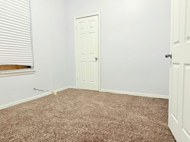 1051 College St in Memphis, TN - Building Photo - Building Photo