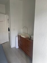 860 N Orange Ave in Orlando, FL - Building Photo - Building Photo