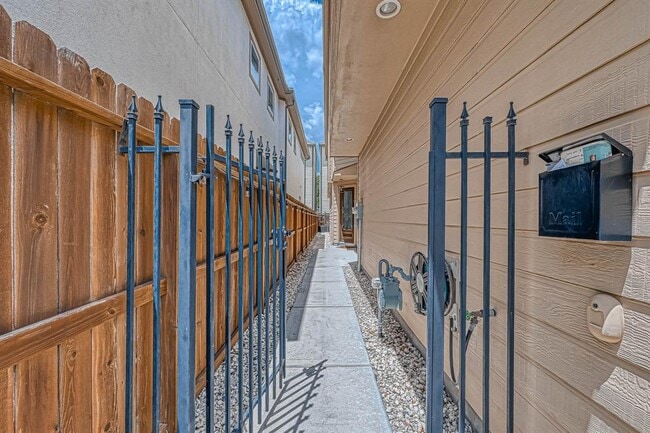 5322 Petty St in Houston, TX - Building Photo - Building Photo