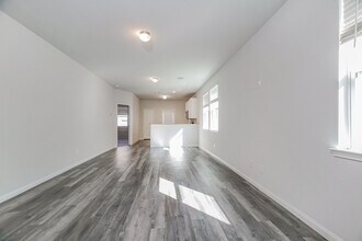 23650 Buttress Root Dr in Spring, TX - Building Photo - Building Photo