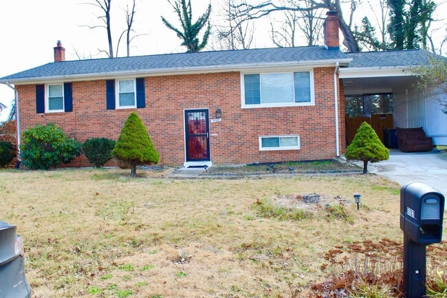 5707 Alan Dr in Clinton, MD - Building Photo - Building Photo