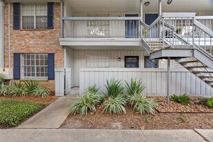 2350 Bering Dr in Houston, TX - Building Photo